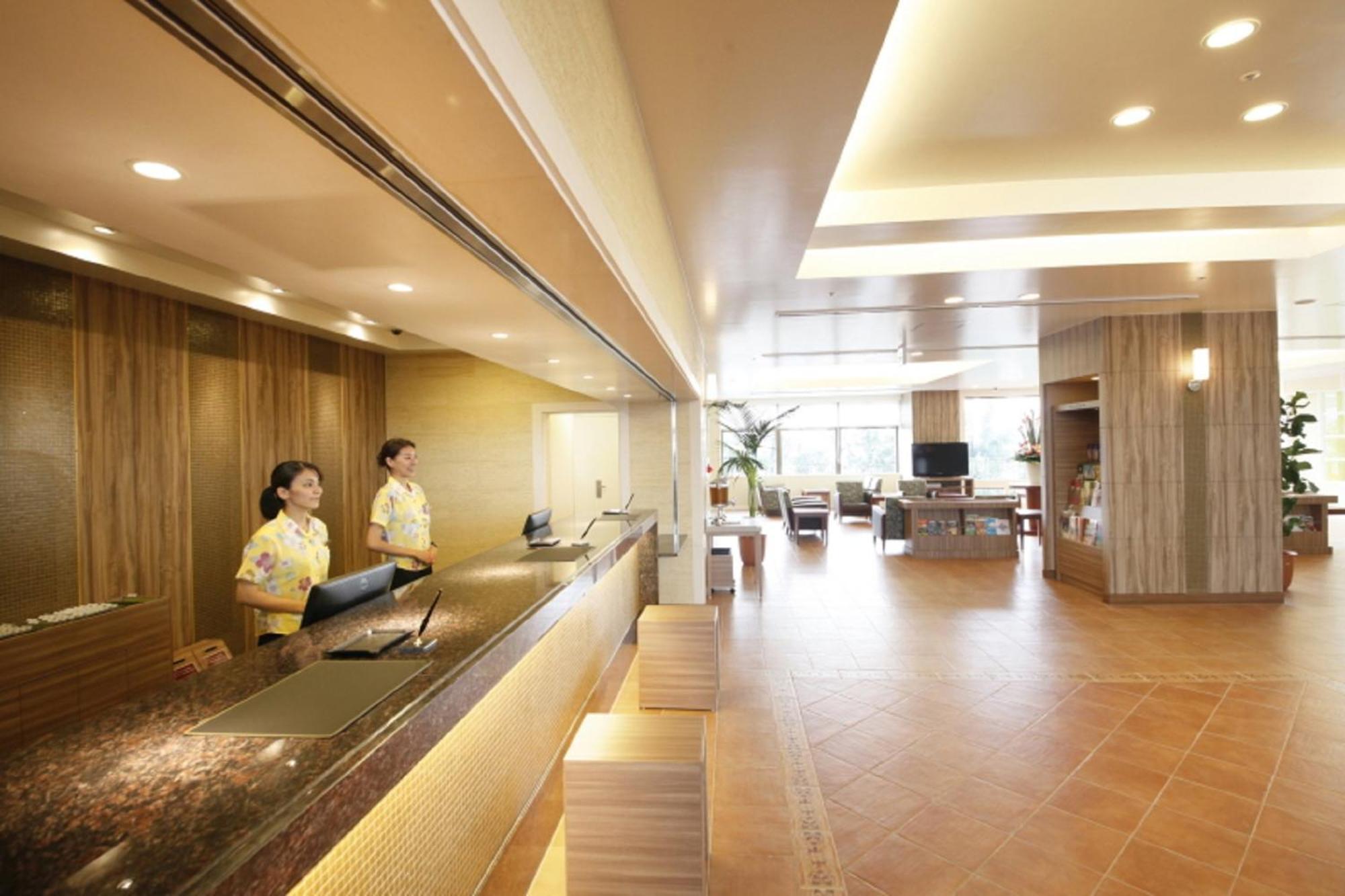 Vessel Hotel Campana Okinawa Тятан Экстерьер фото